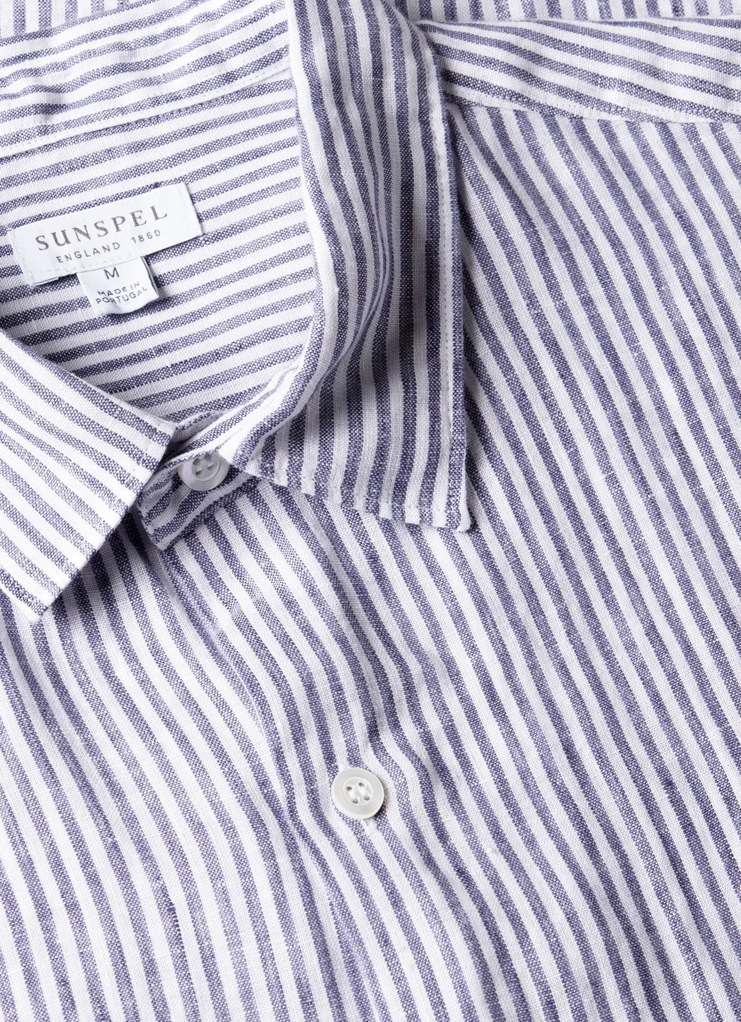 Natural Fiber Blend Men's Short Sleeve Linen Shirt in Navy/White