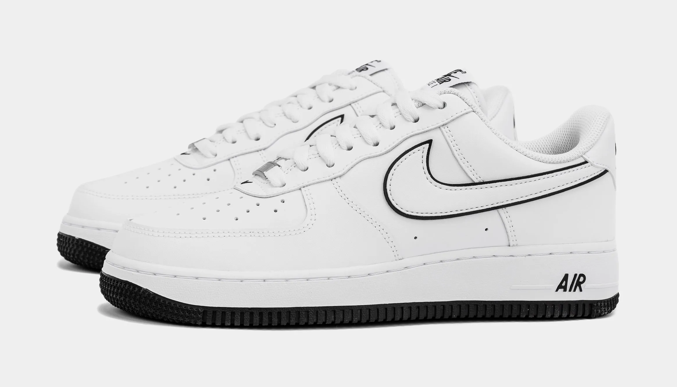 Mid Top Multi Fit Shape Air Force 1 '07 Mens Lifestyle Shoes (White)