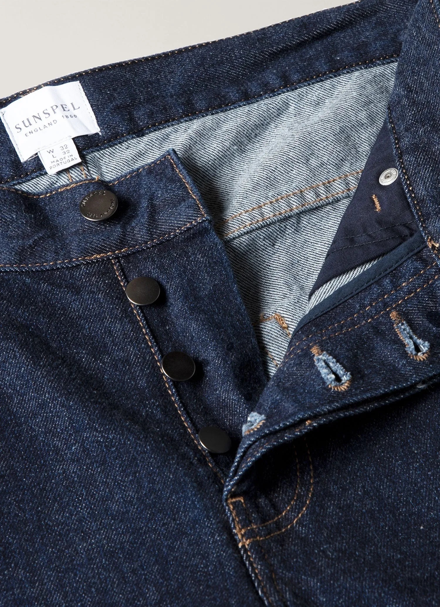 Men's Slim Fit Jeans in Rinse Wash Denim Breathable Stretch