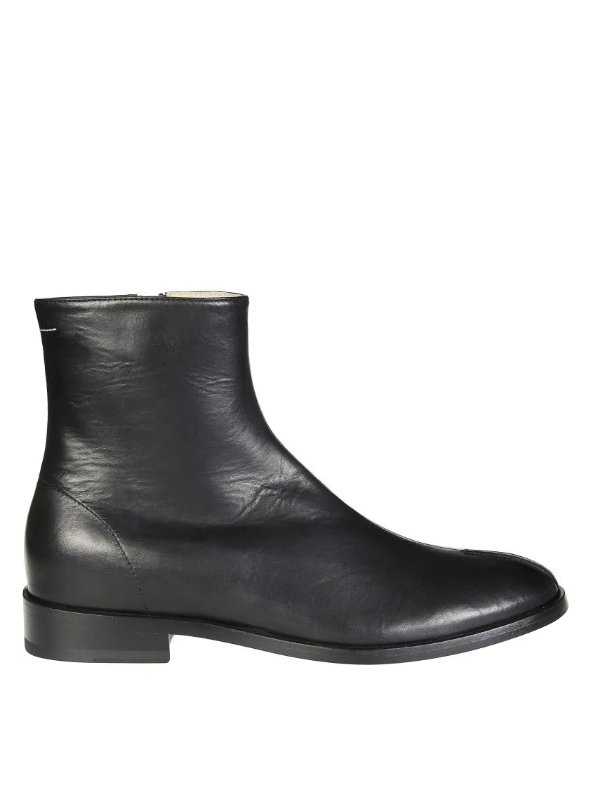 Airy Interior Streamlined Black Leather Ankle Boot