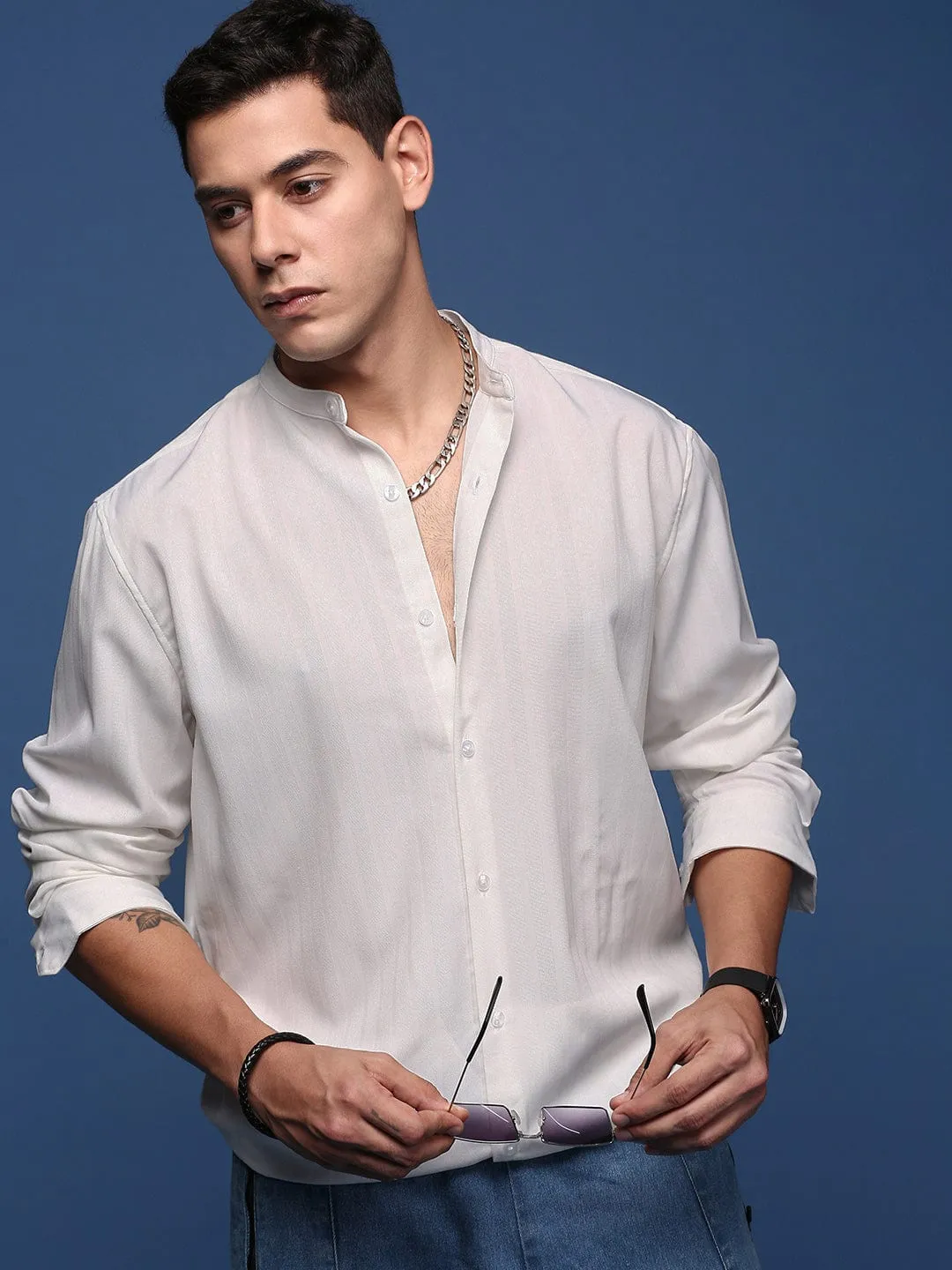 Men's Mandarin Collar Solid White Slim Fit Shirt Gloss Glow Easy Layering