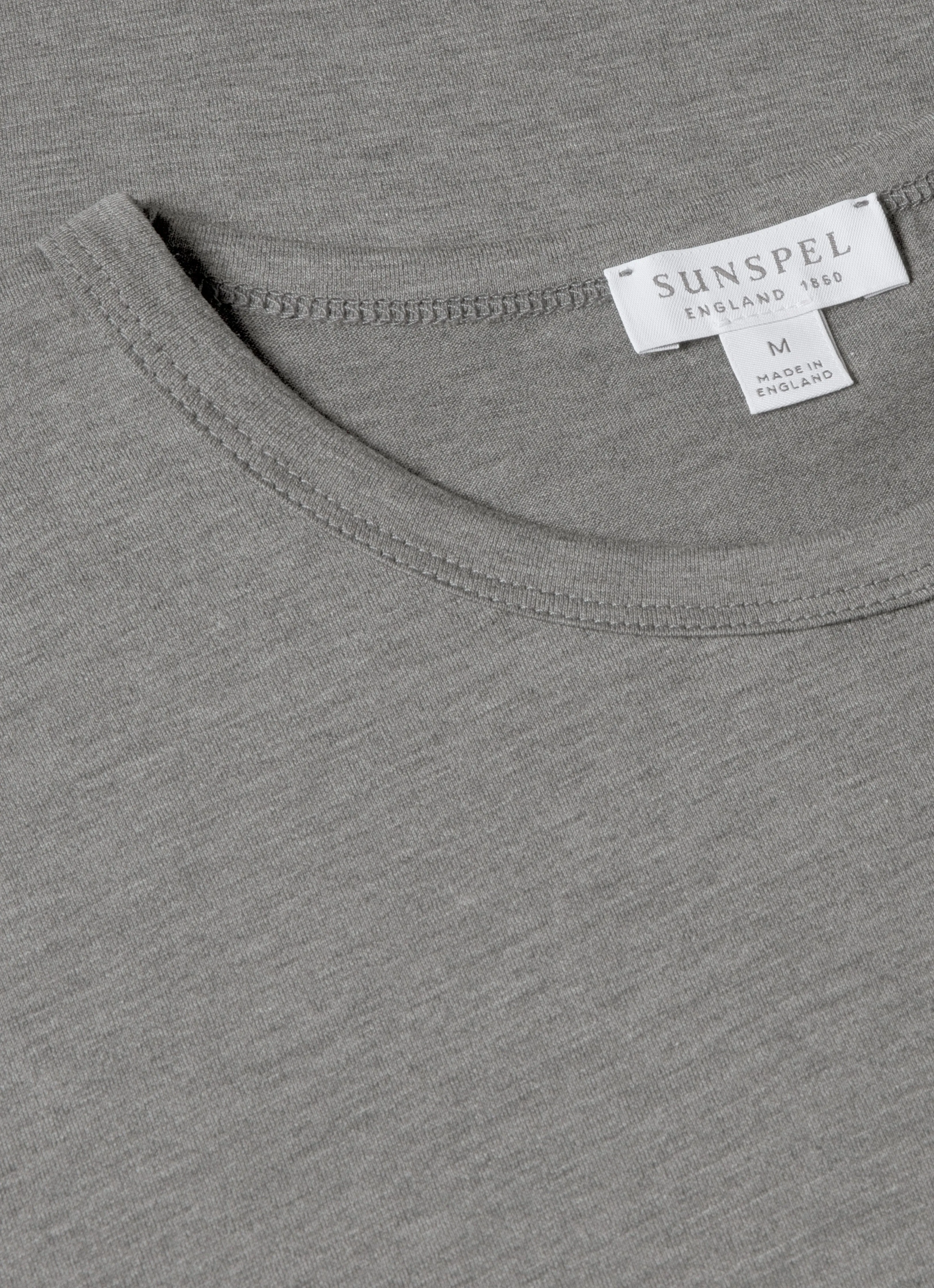 Men's Classic T-shirt in Charcoal Melange Comfortable And Versatile Everyday Chic