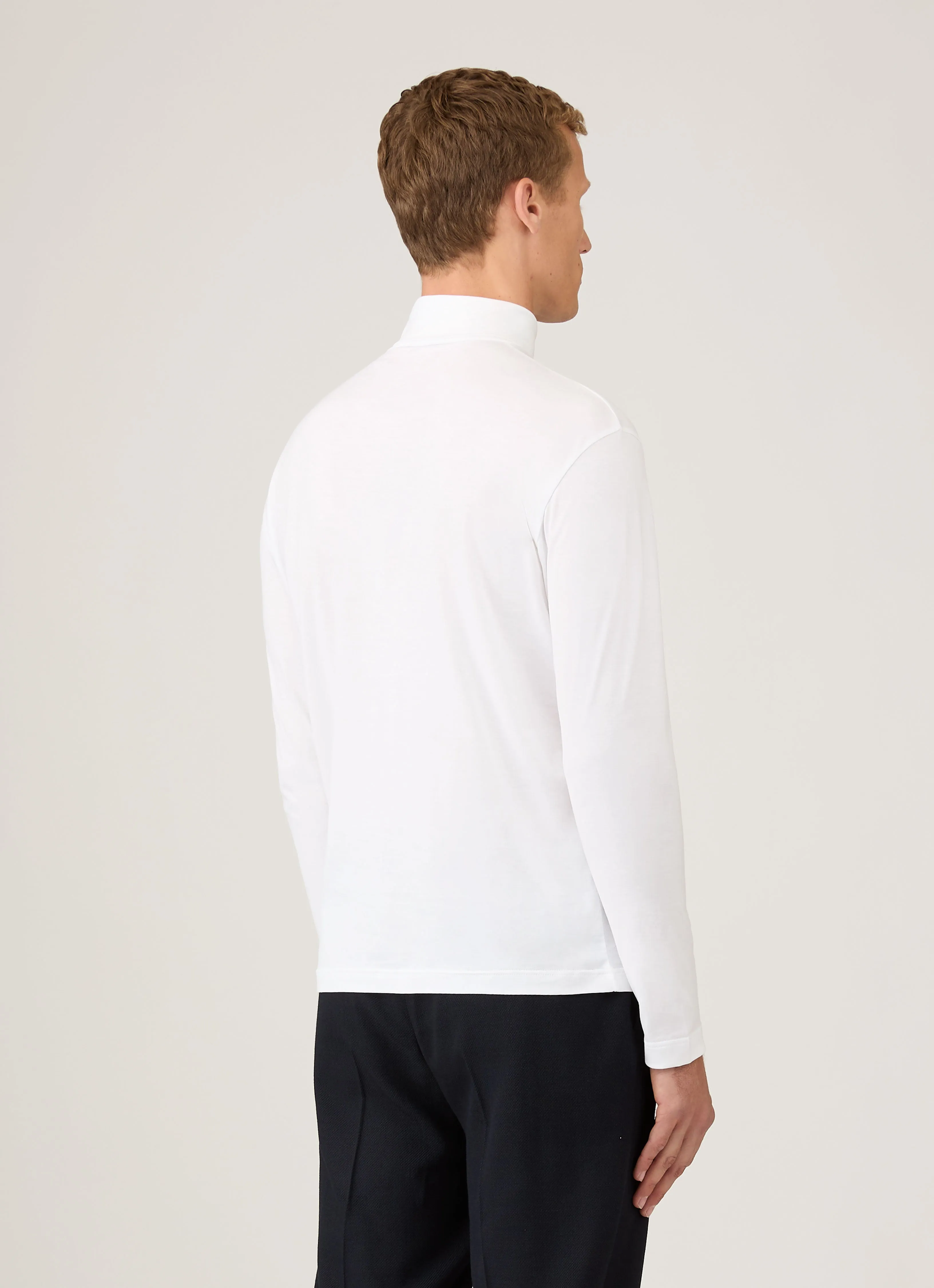 Men's Roll Neck Heavyweight T-shirt in White Casual Wearable Everyday Look