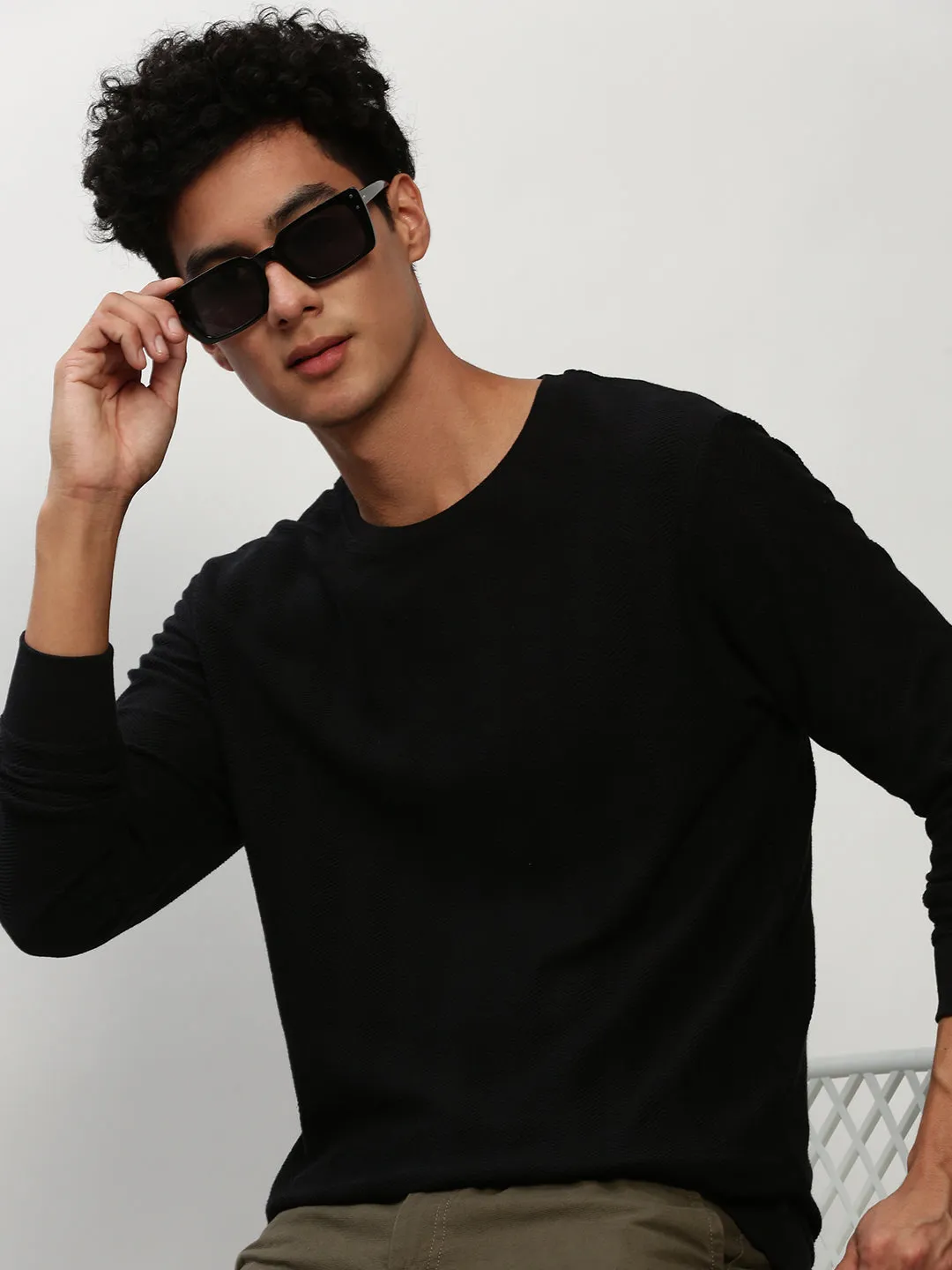 product dancing suitability product low end affordability Men's Black Round Neck Long Sleeves Cotton Pullover