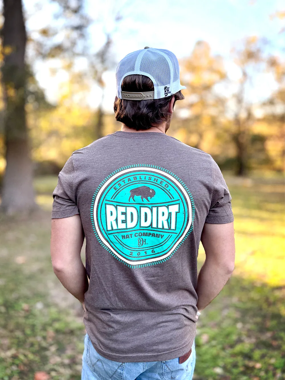 Red Dirt Hat Co. "Buffalo Chip" Graphic T-Shirt in Heather Brown Fit Flex