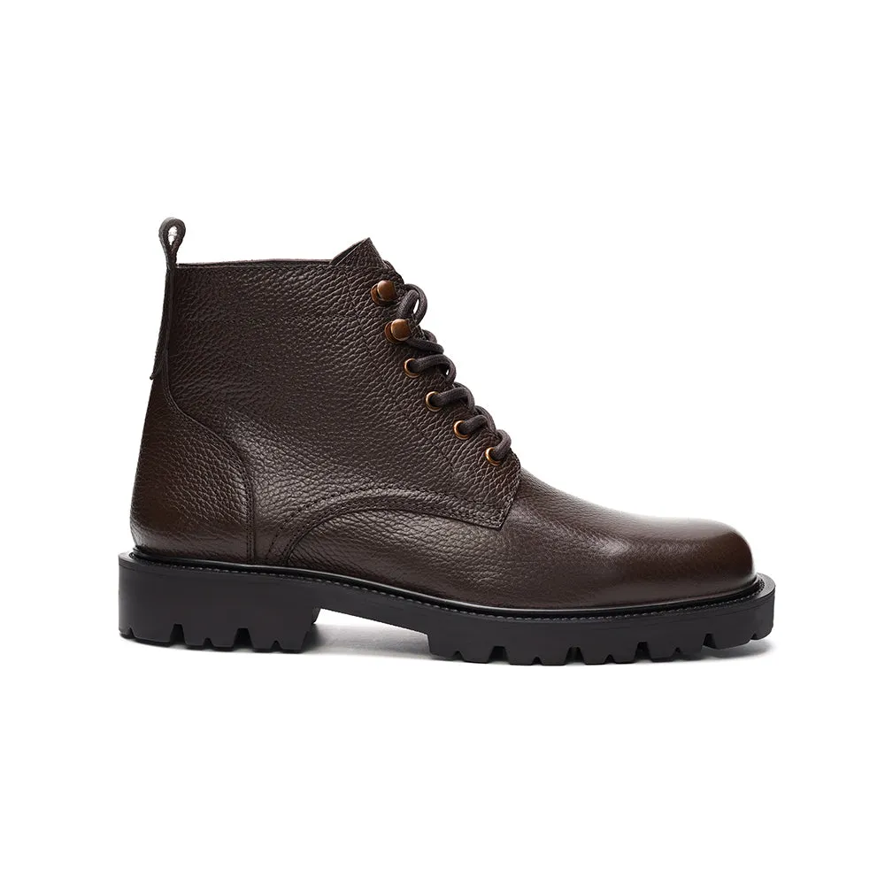Sleek Profile Comfort Padding Robert Lace-up Boot