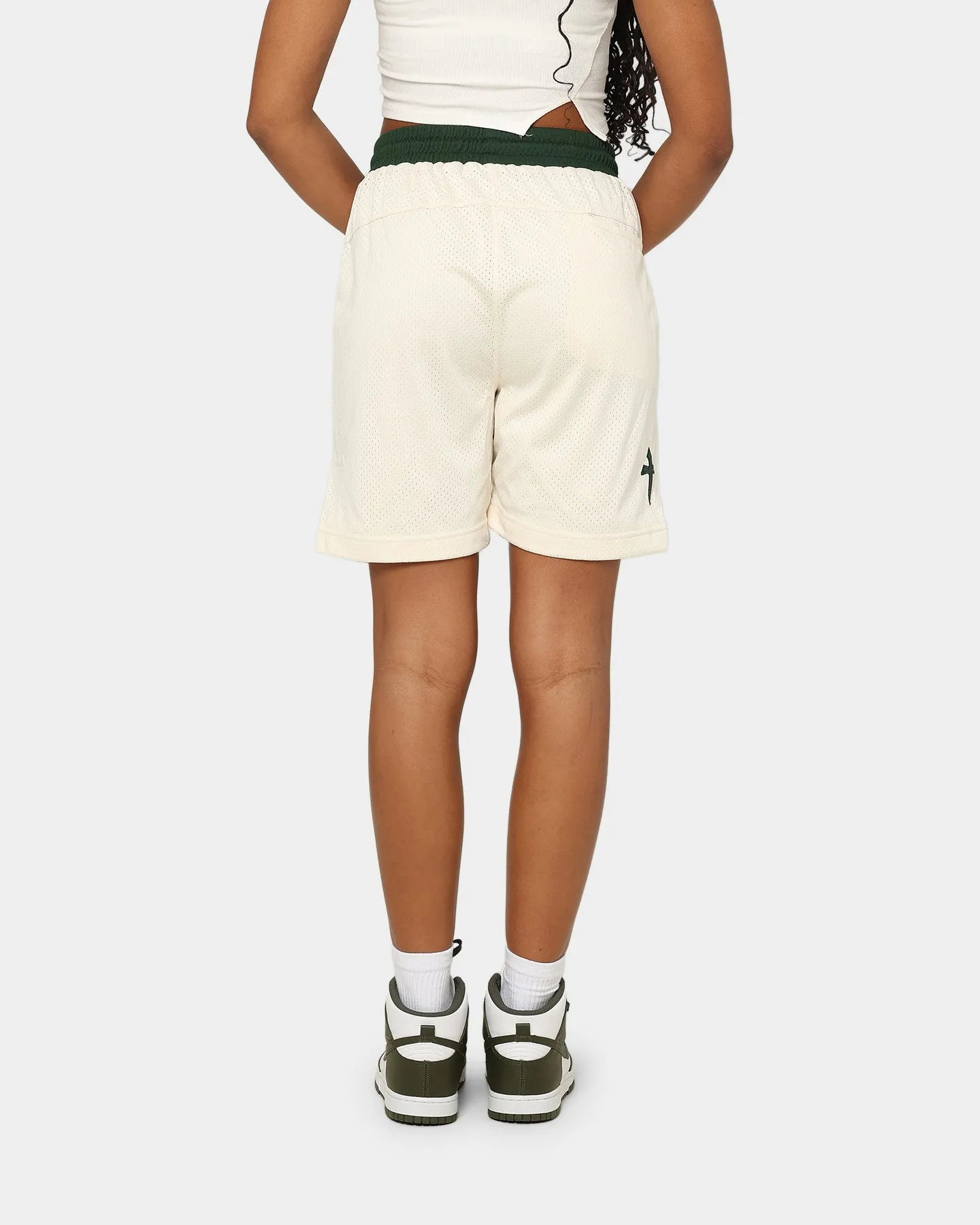 Durable Feel Saint Morta Kingdom Basketball Shorts Off White/Green