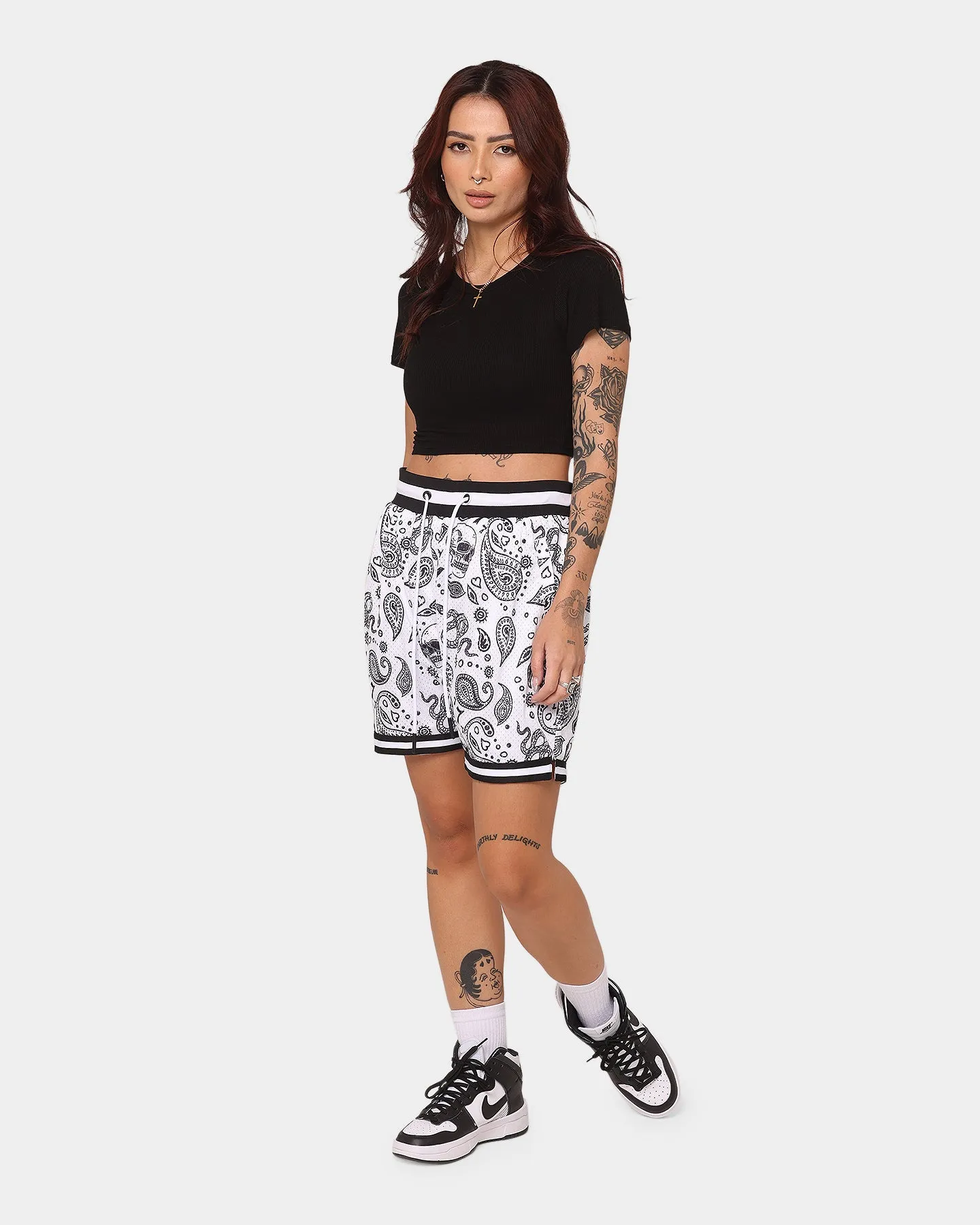 Quick Drying Fabric basketball clothing Saint Morta Paisley Olympus Ball Shorts White/Black