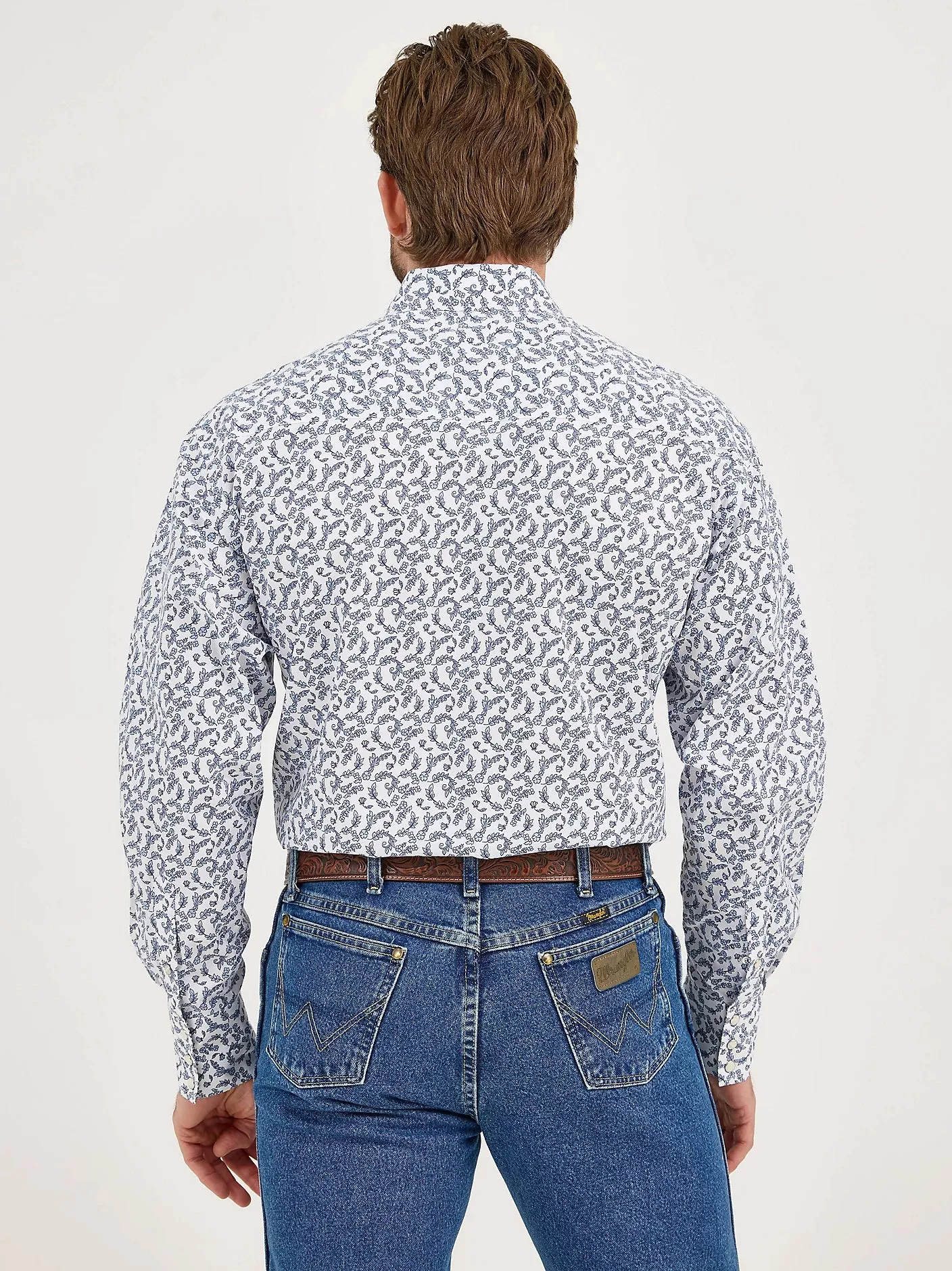 Functional Wearable Versatile Wearable Wrangler Men's L/S George Strait Troubadour Western Snap Shirt in Delft Branches