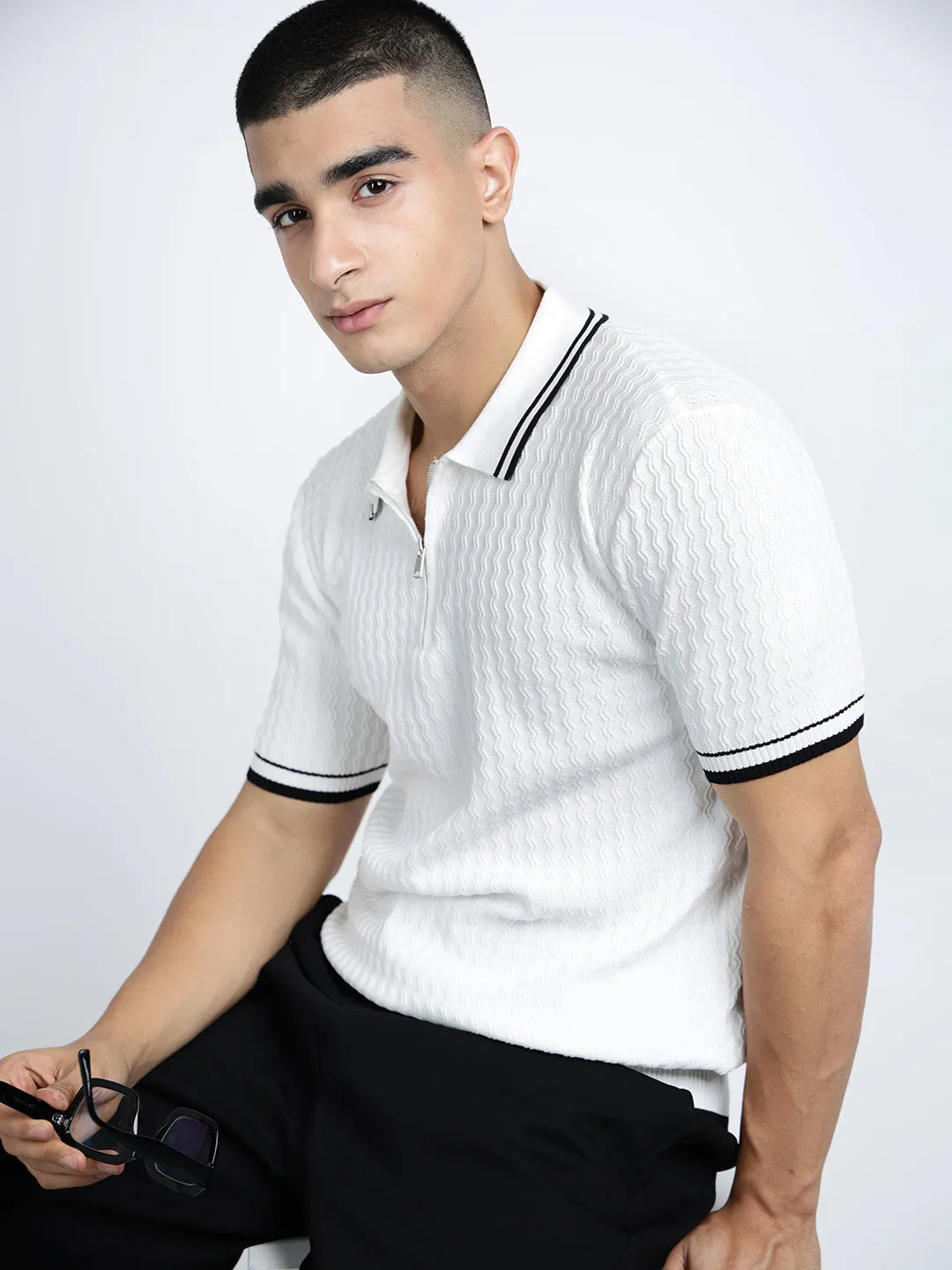MoistureControl Lining Men's Striped White Short Sleeves Polo Collar Regular Fit T-Shirt with Zip Details