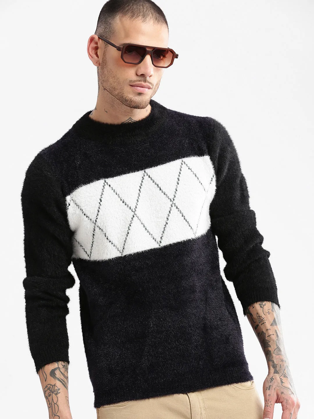 Thermal Insulation Knits City Casual Style Men's Round Neck Self Design Black Casual Pullover