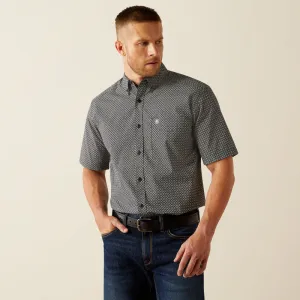 Perfect Layering Casual Day Wear Ariat Men's S/S Geometric Gene Classic Fit Western Button Down Shirt in Black