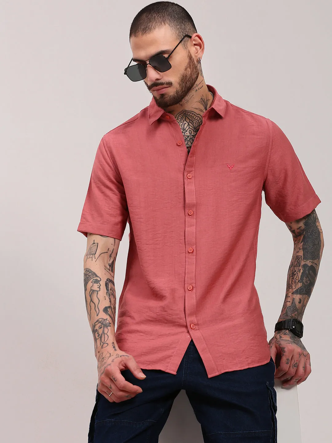 Men's Pink Comfort Spread Collar Solid Cotton Casual Shirt Concert Vibe