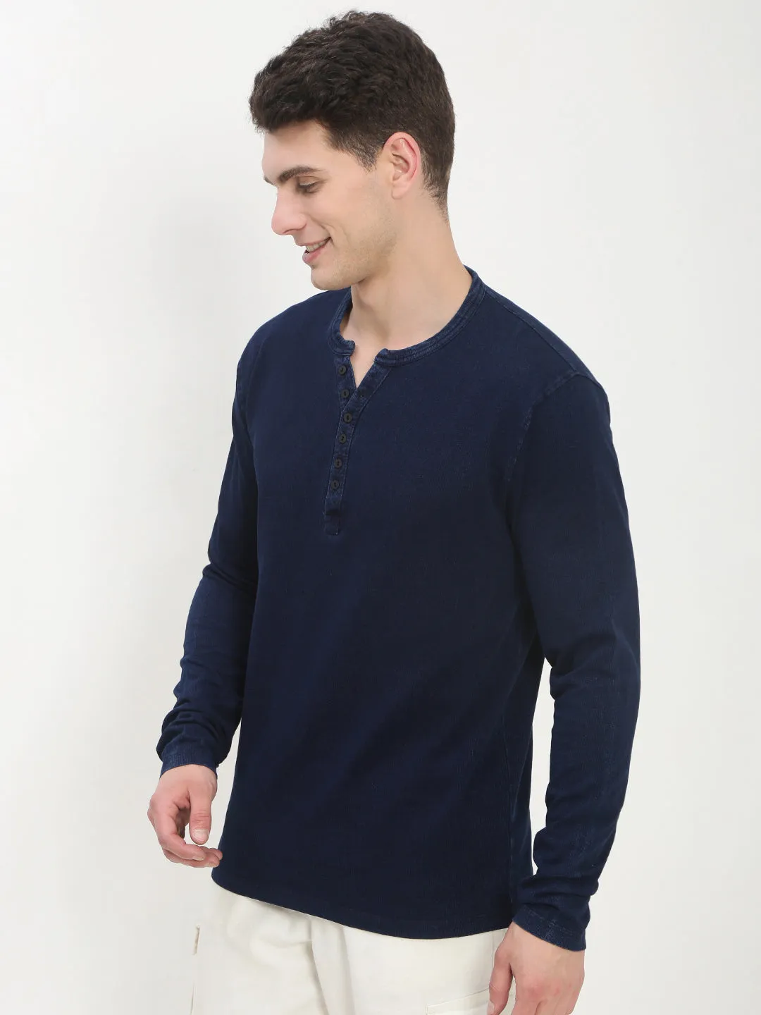Sports Apparel Men's Navy Blue Solid Henley Collar T-Shirt