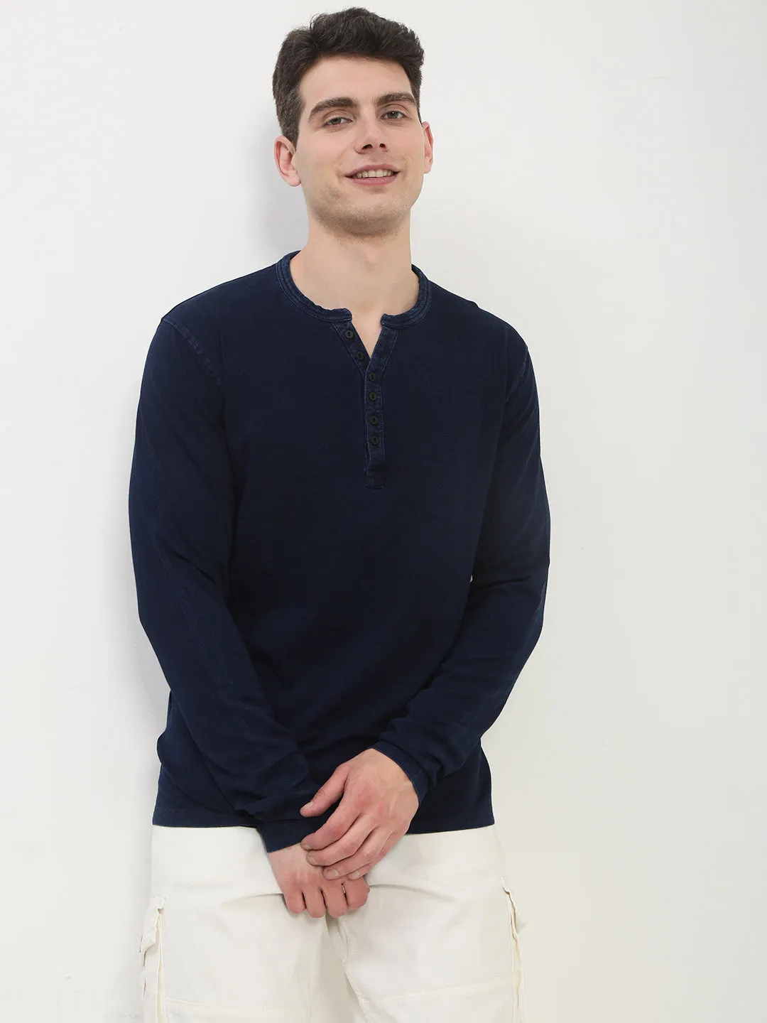 Satin Lining Blend Men's Navy Blue Solid Henley Collar T-Shirt