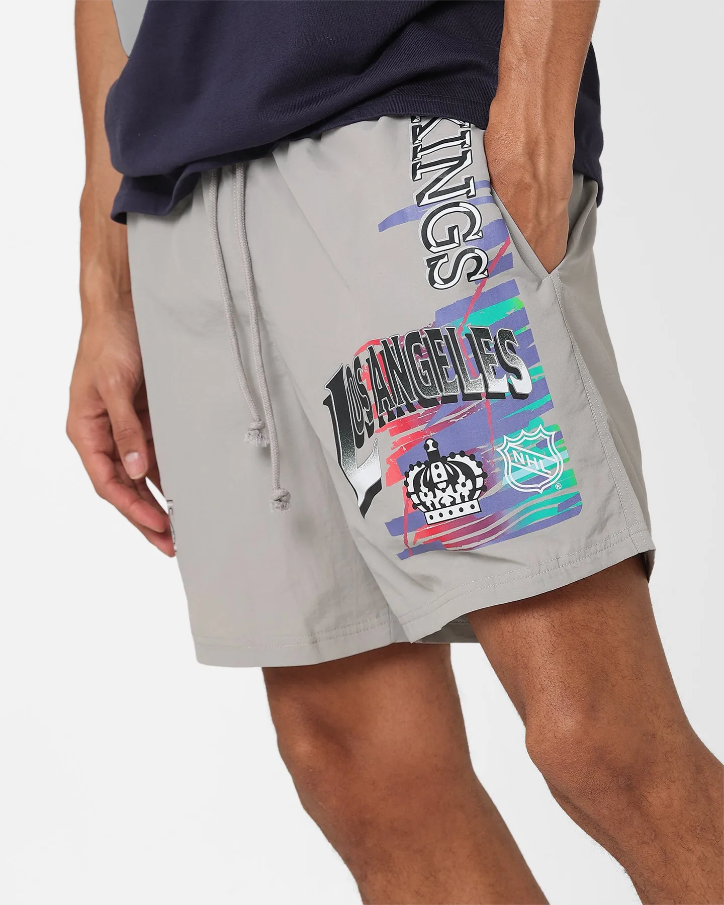 Mitchell & Ness Los Angeles Kings Nylon Shorts Grey Freestyle Comfort