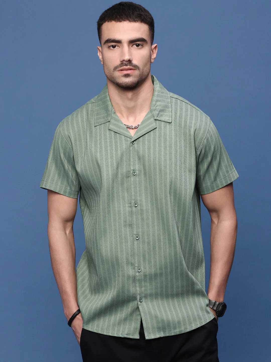 Handmade Fit HighElasticity Men's Green Solid Cuban Collar Shirt