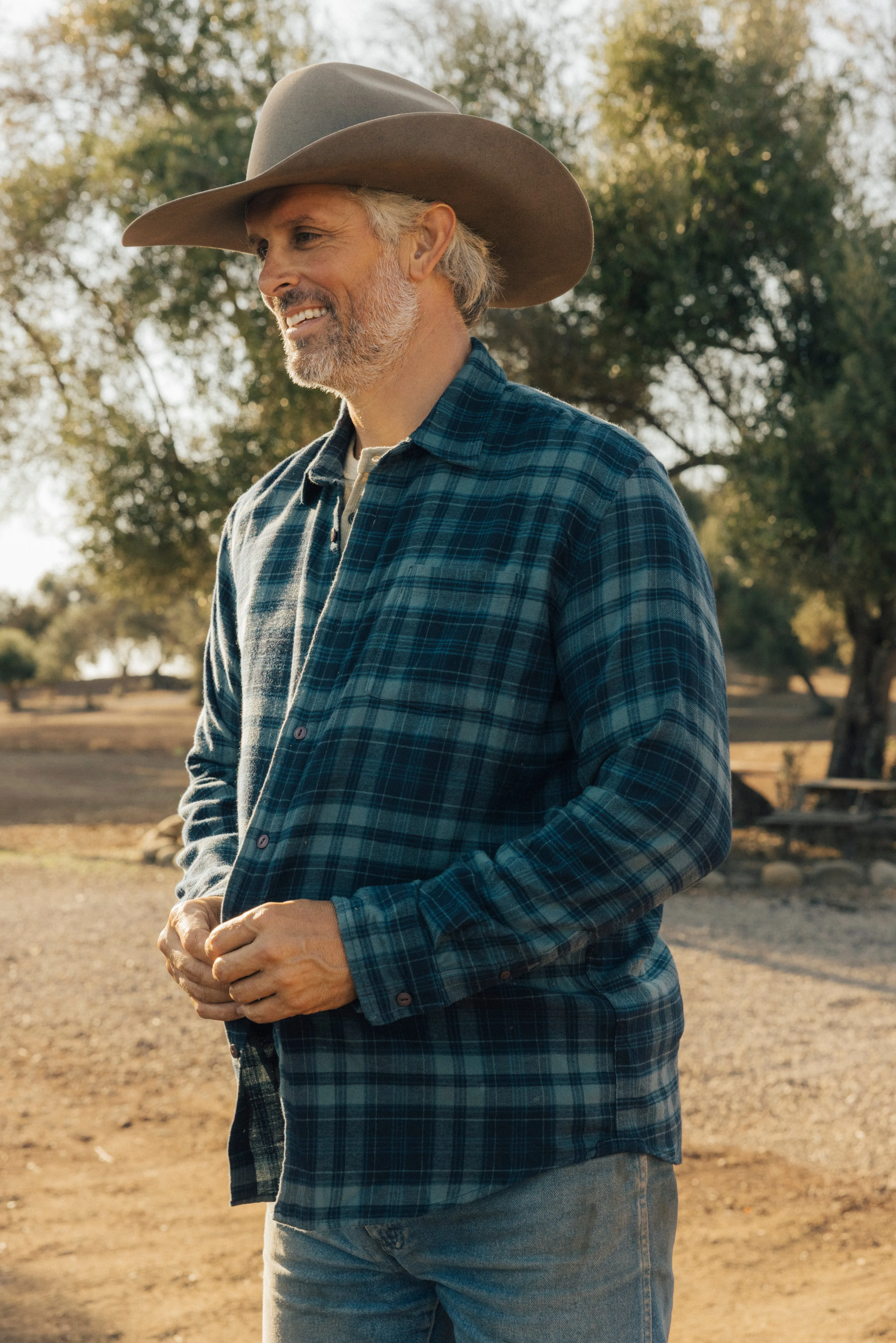 Shady Grove Stretch Flannel - Green Pine Low Profile Collar Anti Static Treatment