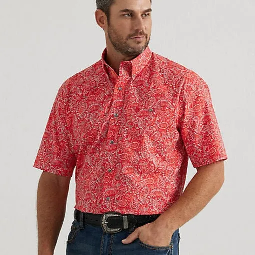 Wrinkle Resistant Wrangler Men's George Strait S/S Button Down Shirt in Fiesta Red Paisley