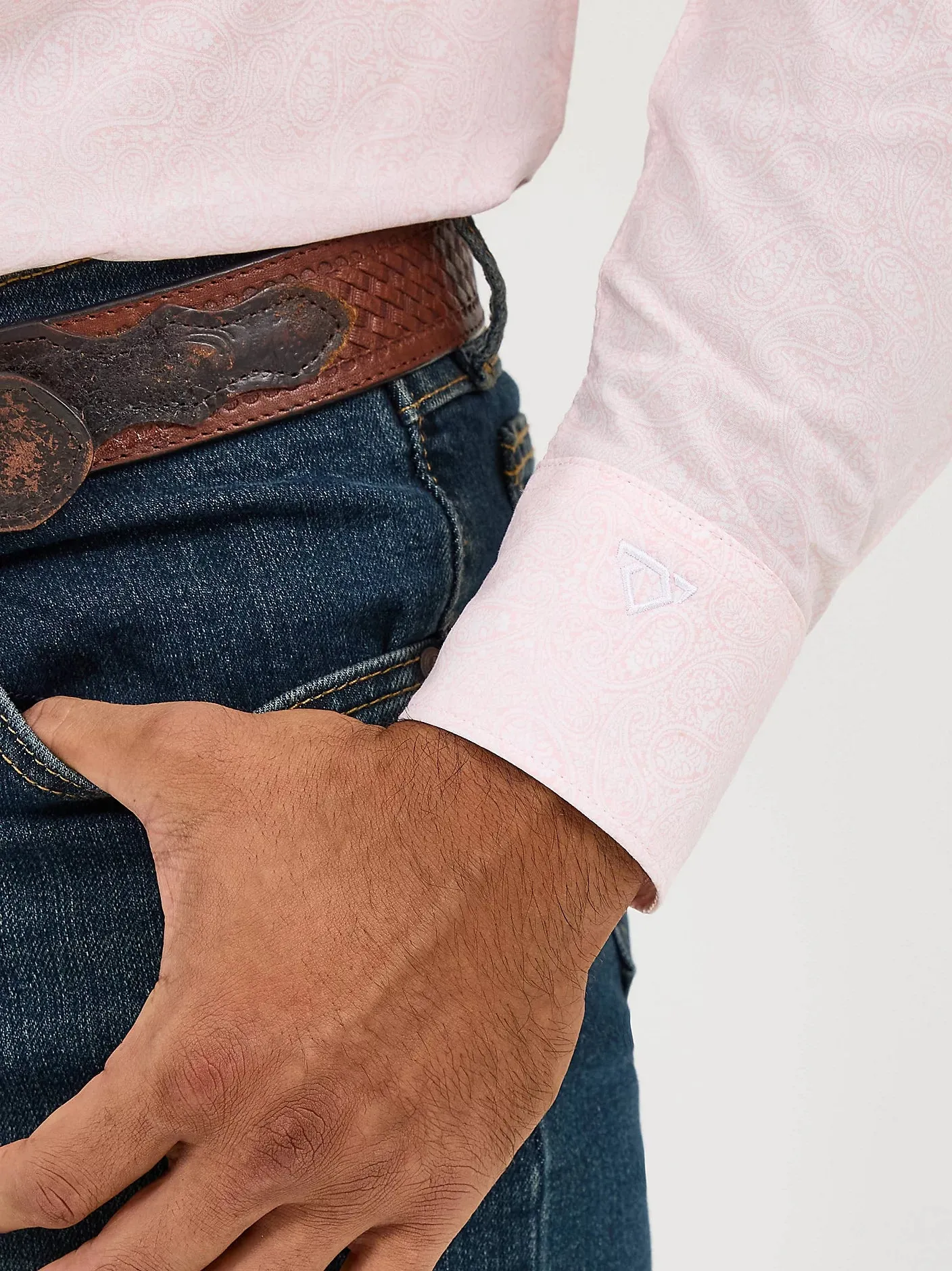 Wrangler Men's Cody Johnson L/S Paisley Button Down Shirt in Pink Wool combination hypoallergenic