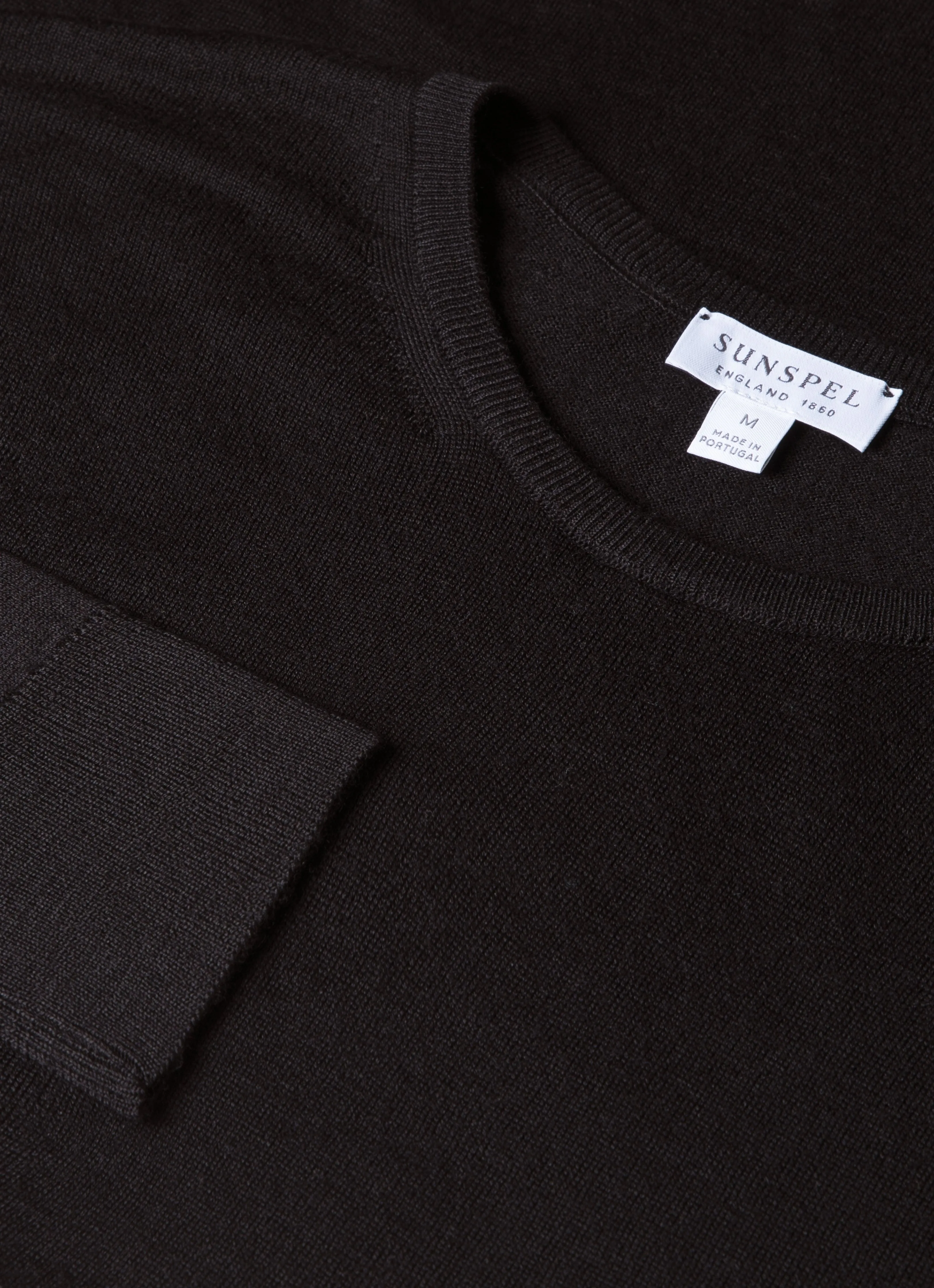 Fast Drying Material Men's Extra-Fine Merino Crew Neck in Black