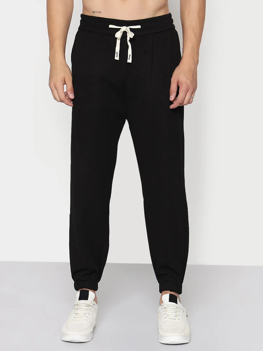 Relax Mode Breathable mesh lining Men's Black Relaxed Fit Joggers