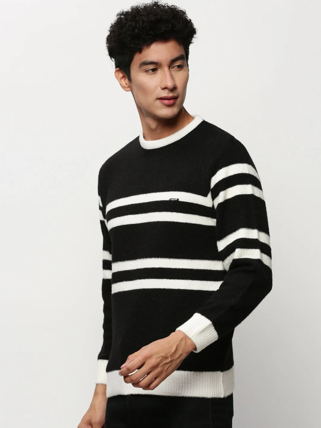 Winter Outfit Men's Black Striped Acrylic Pullover