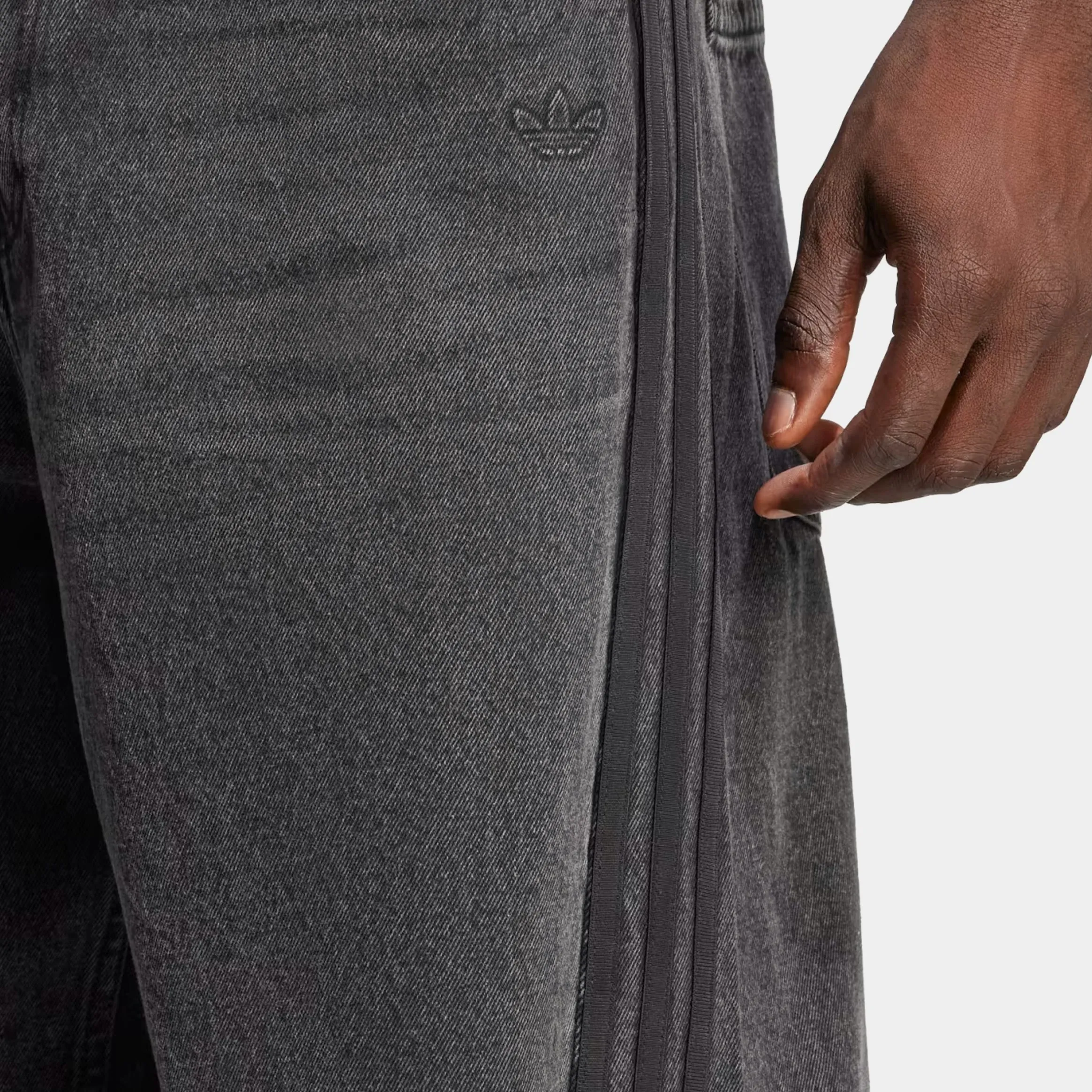 Ultra Soft Low-rise style Adilenium Season 3 Loose Fit Denim Mens Pants (Black)