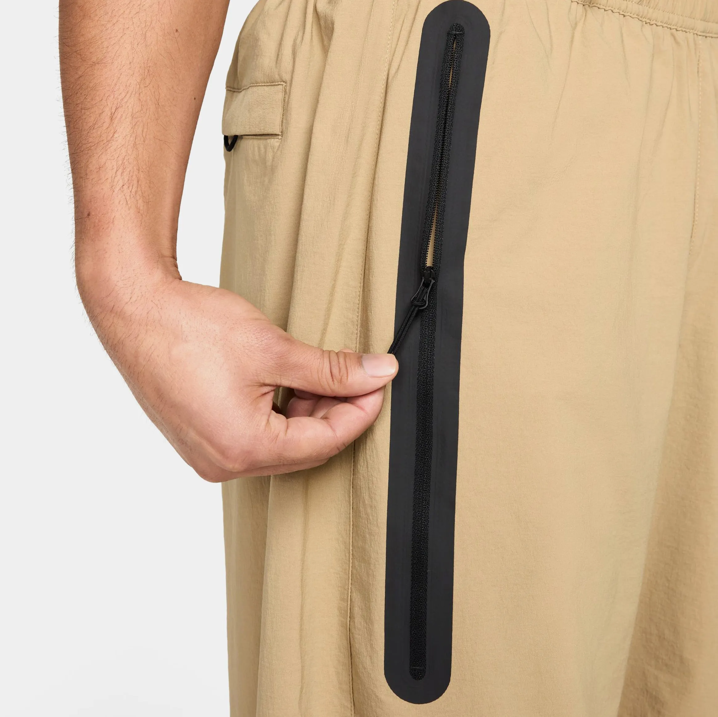 Tech Woven Oversized Trousers Mens Pants (Parachute Beige/Black) No Pinch