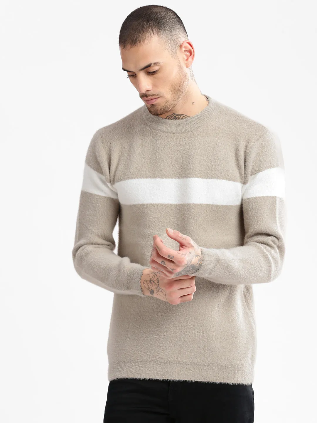 Breathable Texture Non Chafing Seams Men's Round Neck Solid Beige Pullover