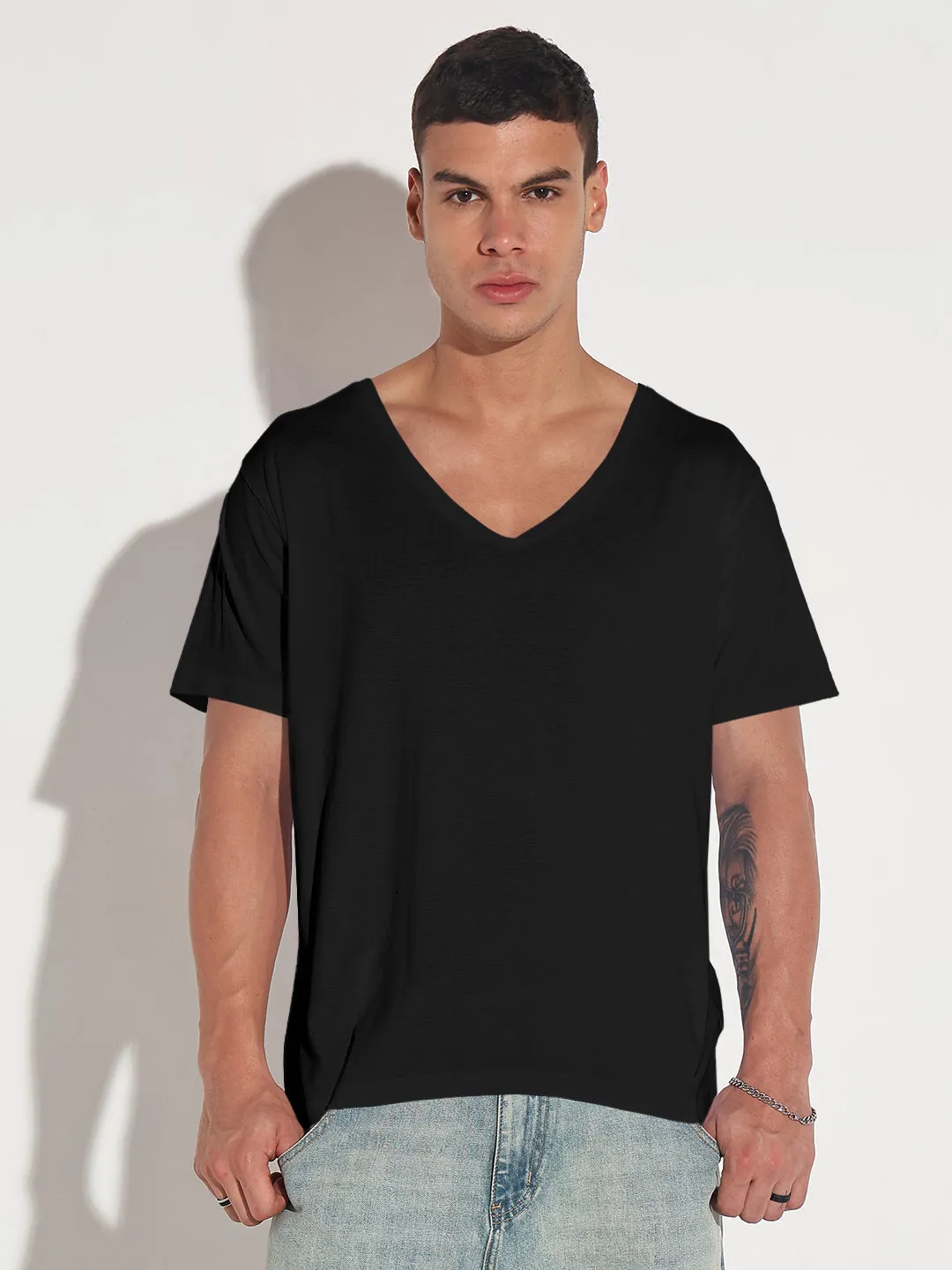 Magnetic Closure Men's Black V-Neck Regular Fit T-Shirt