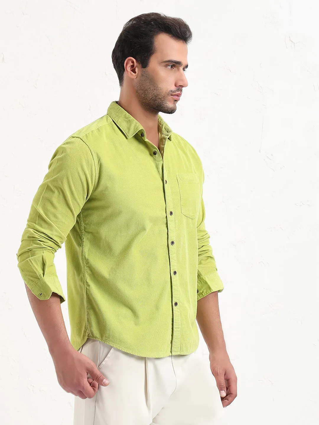 Men's Green Solid Slim Fit Shirt Net Fit