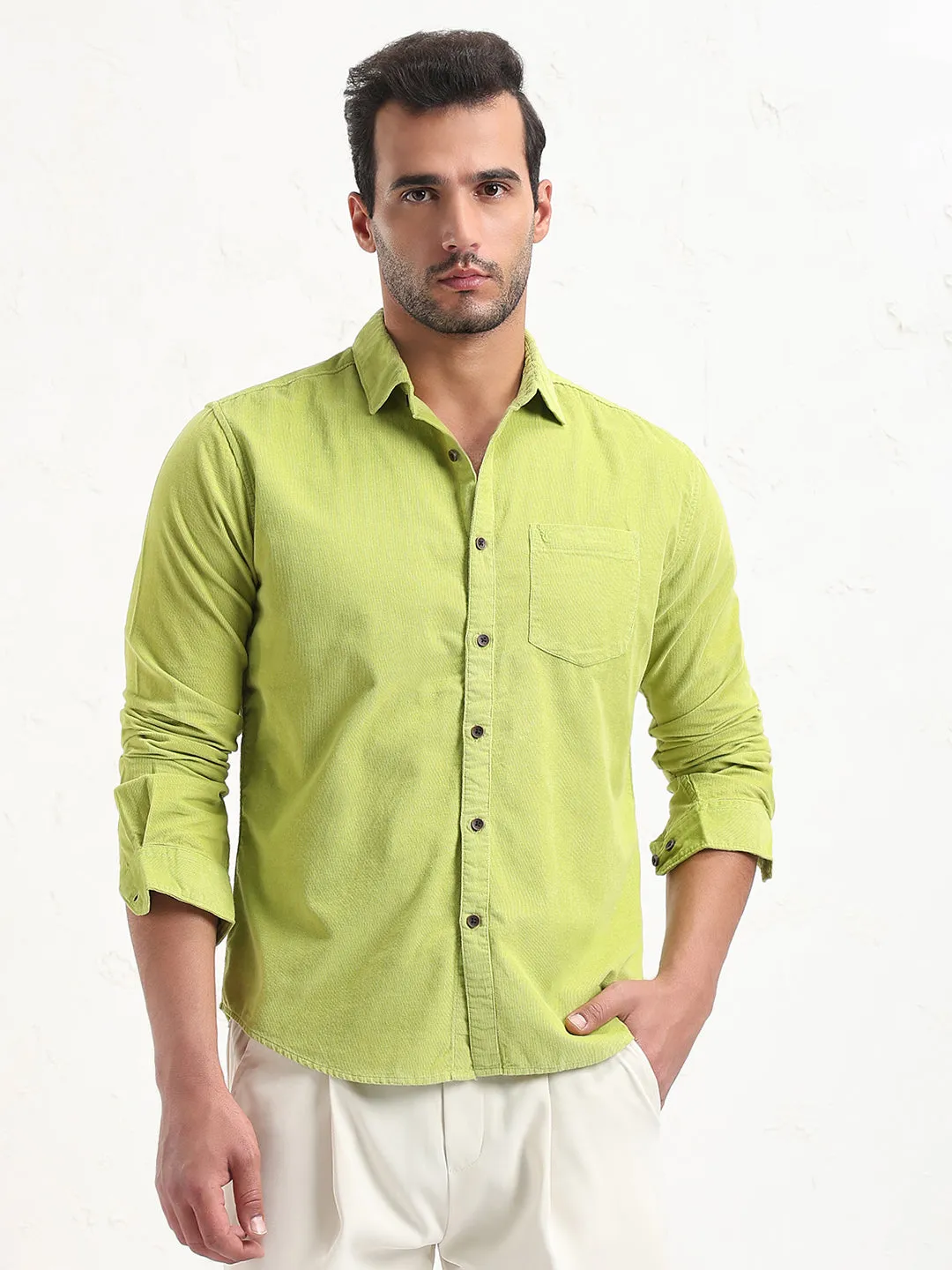 MoistureWicking Fabric Men's Green Solid Slim Fit Shirt