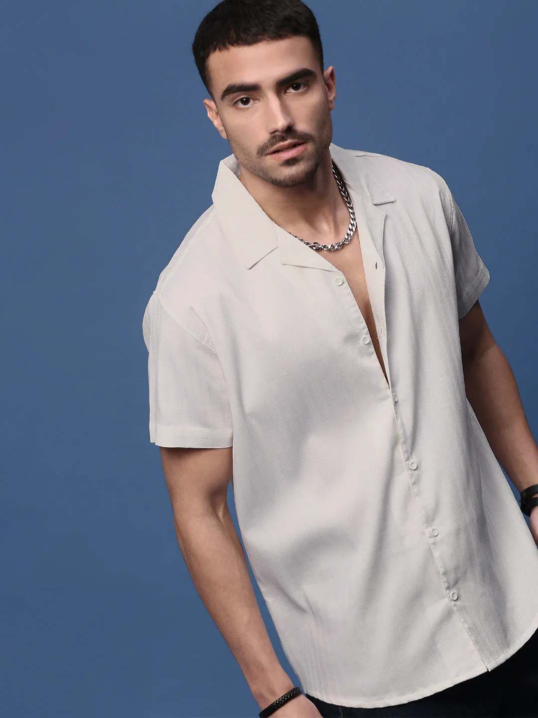 Minimalist Style Icon Glow Men's White Standard Opaque Casual Shirt