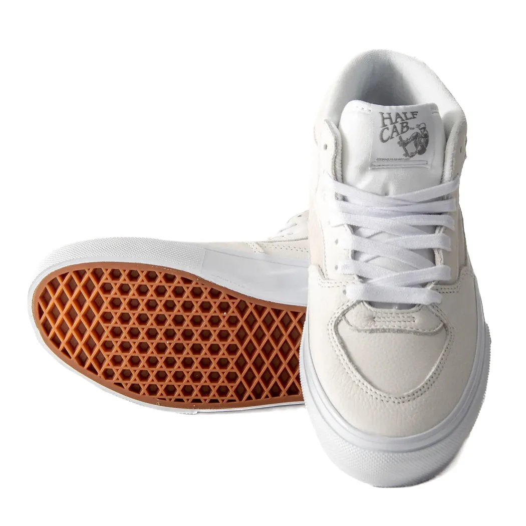 On Move Vans - Skate Half Cab (Daz White/White) *SALE