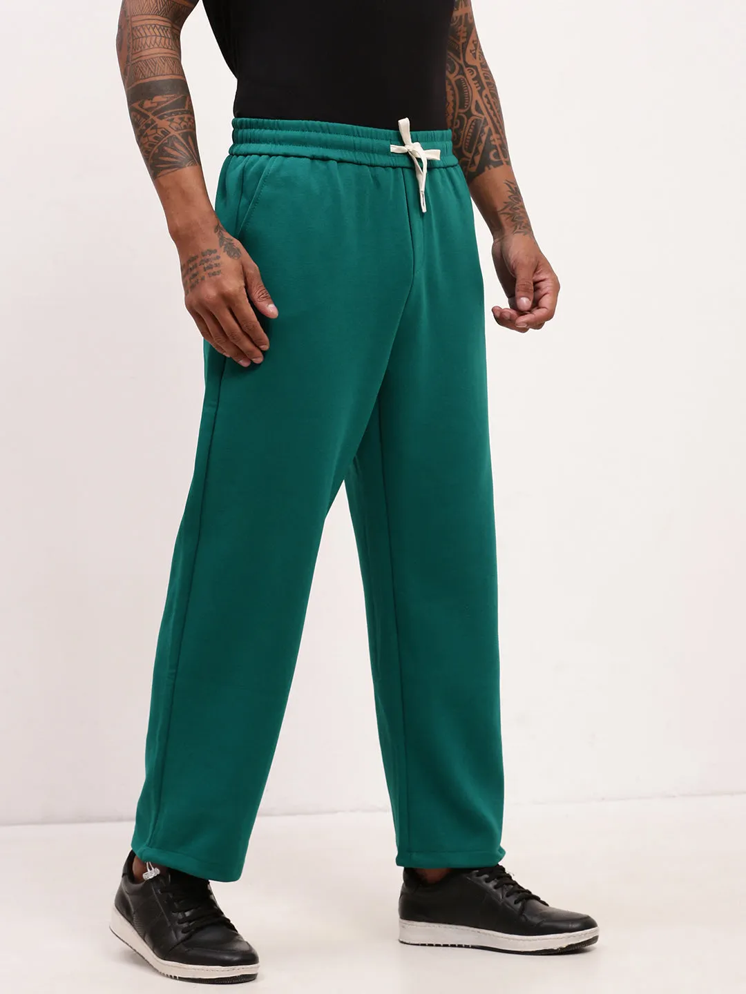 Casual Chic Core Fit Men's Green Solid Track Pant