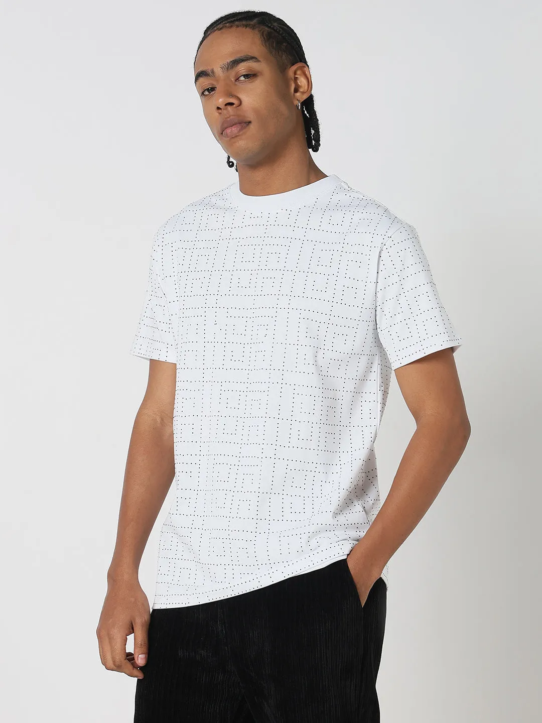Men's Geometric Grid White T-Shirt with Stone Embellishment OdorResistant Fabric Heat Safe