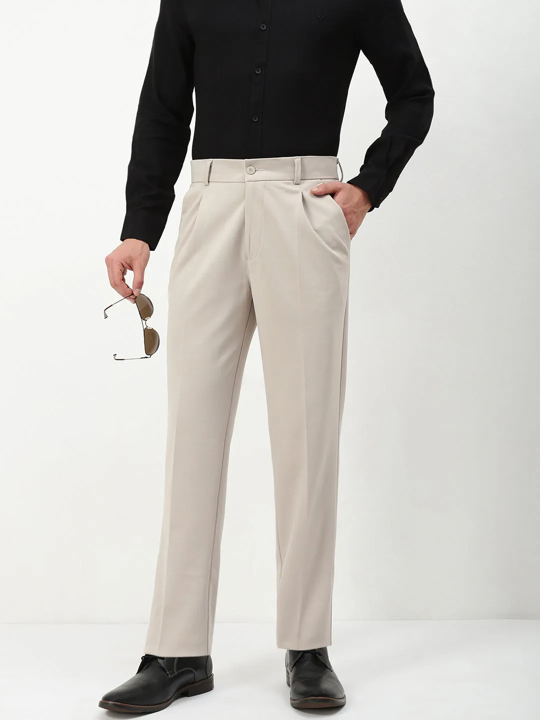 Men's Beige Solid Formal Trousers No Fuss