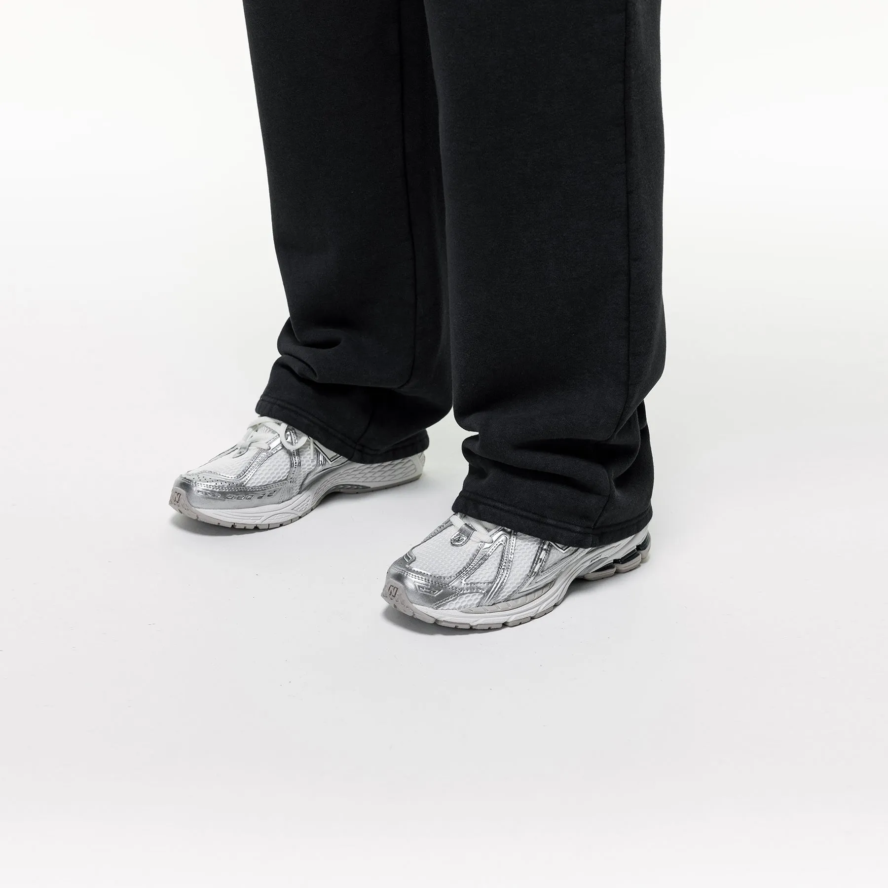 Vintage Washed Jet Black Sweatpants Multi Pocket Design