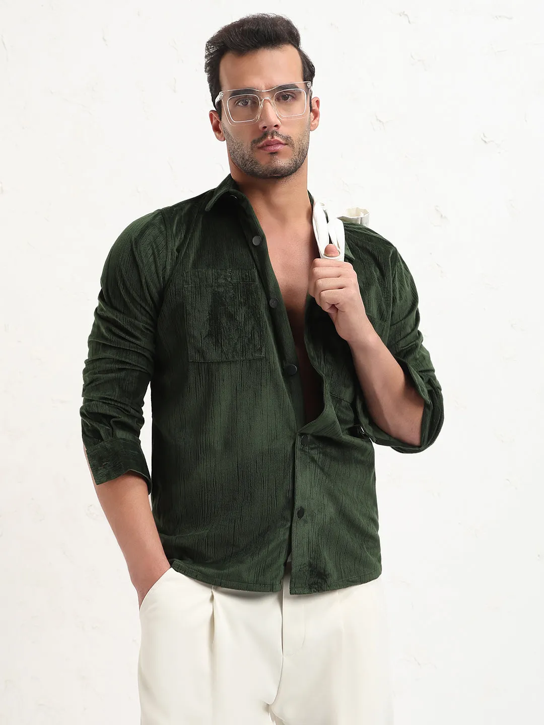 Men's Green Solid Slim Fit Shacket Roomy Design Soft Motion