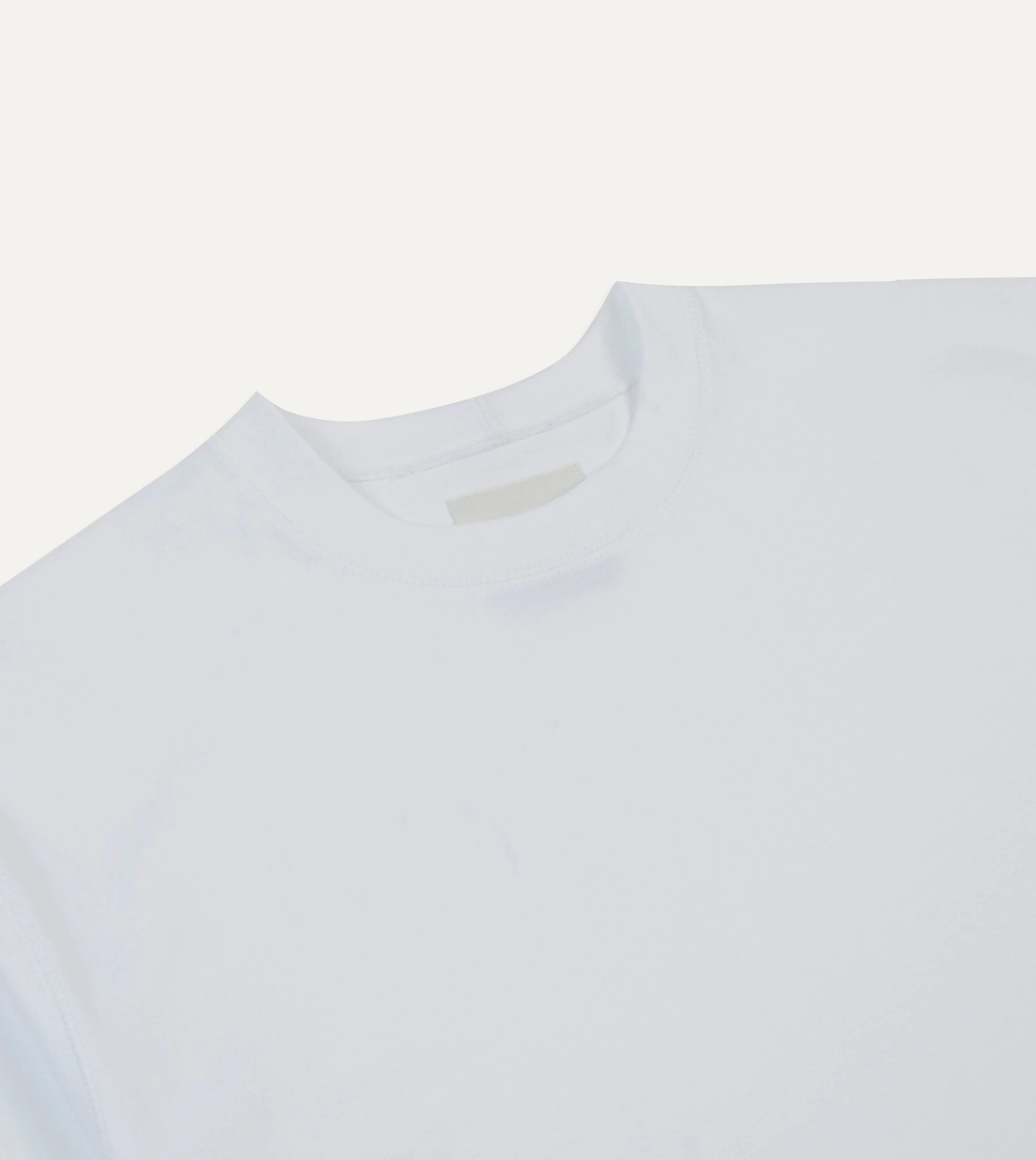 White Horseshoe Embroidered Crew Neck Hiking T-Shirt Relaxed Smart Versatile Wearable