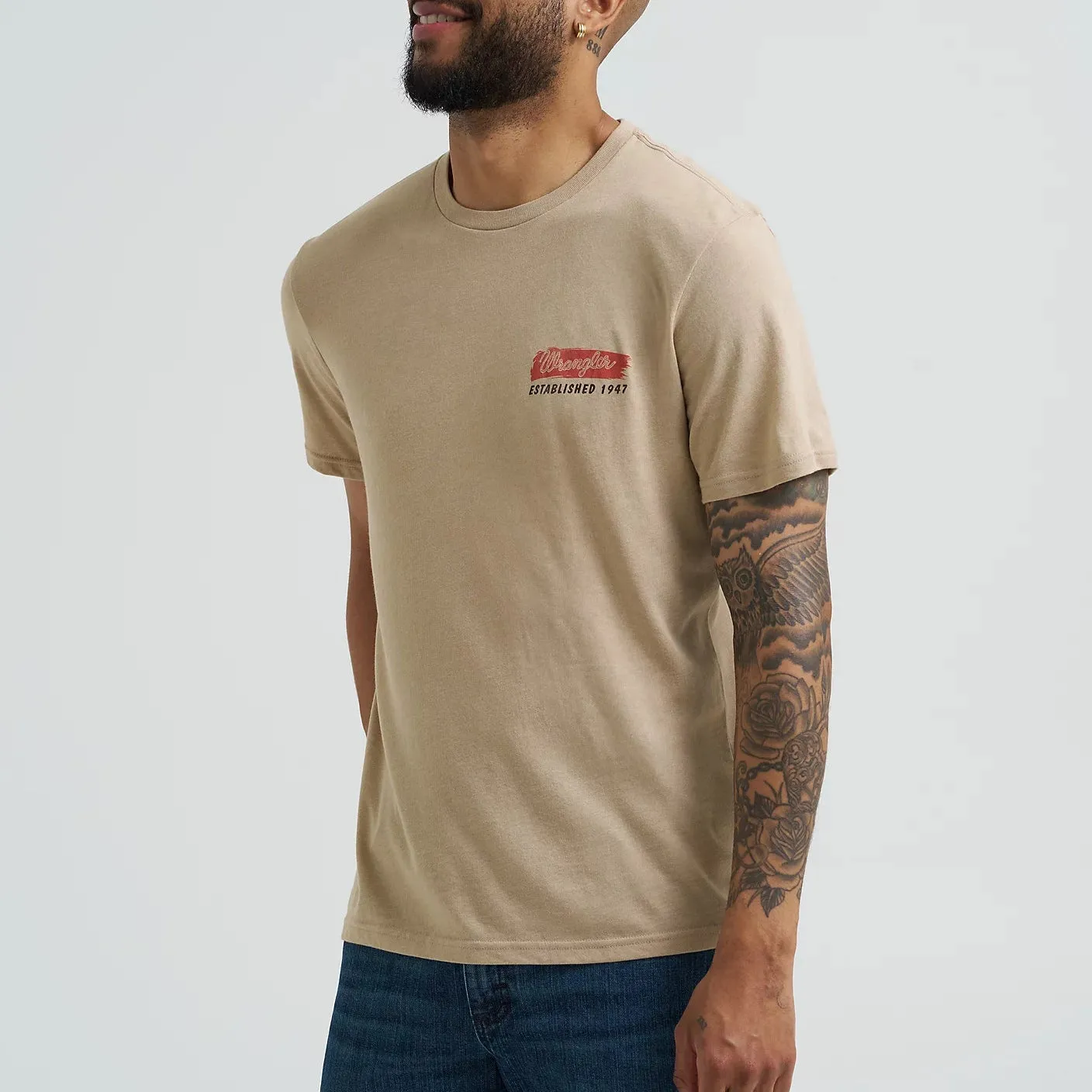 Wrinkle Resistant Breathable mesh lining Wrangler Men's Bucking Cowboy Graphic T-Shirt in Trenchcoat