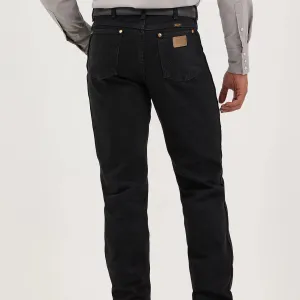 Workday Outfit Wrangler Men's Cowboy Cut Slim Fit Jean in Shadow Black