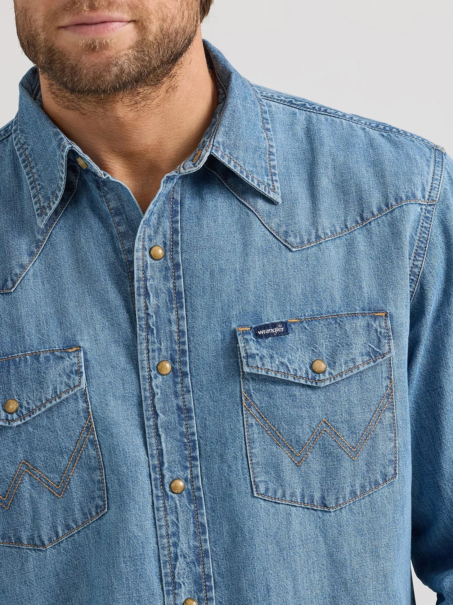 Wrangler Men's L/S Classic Denim Western Snap Shirt in Light Wash (Tall Sizes Available) Soft And Comfortable Cross Grain Knit