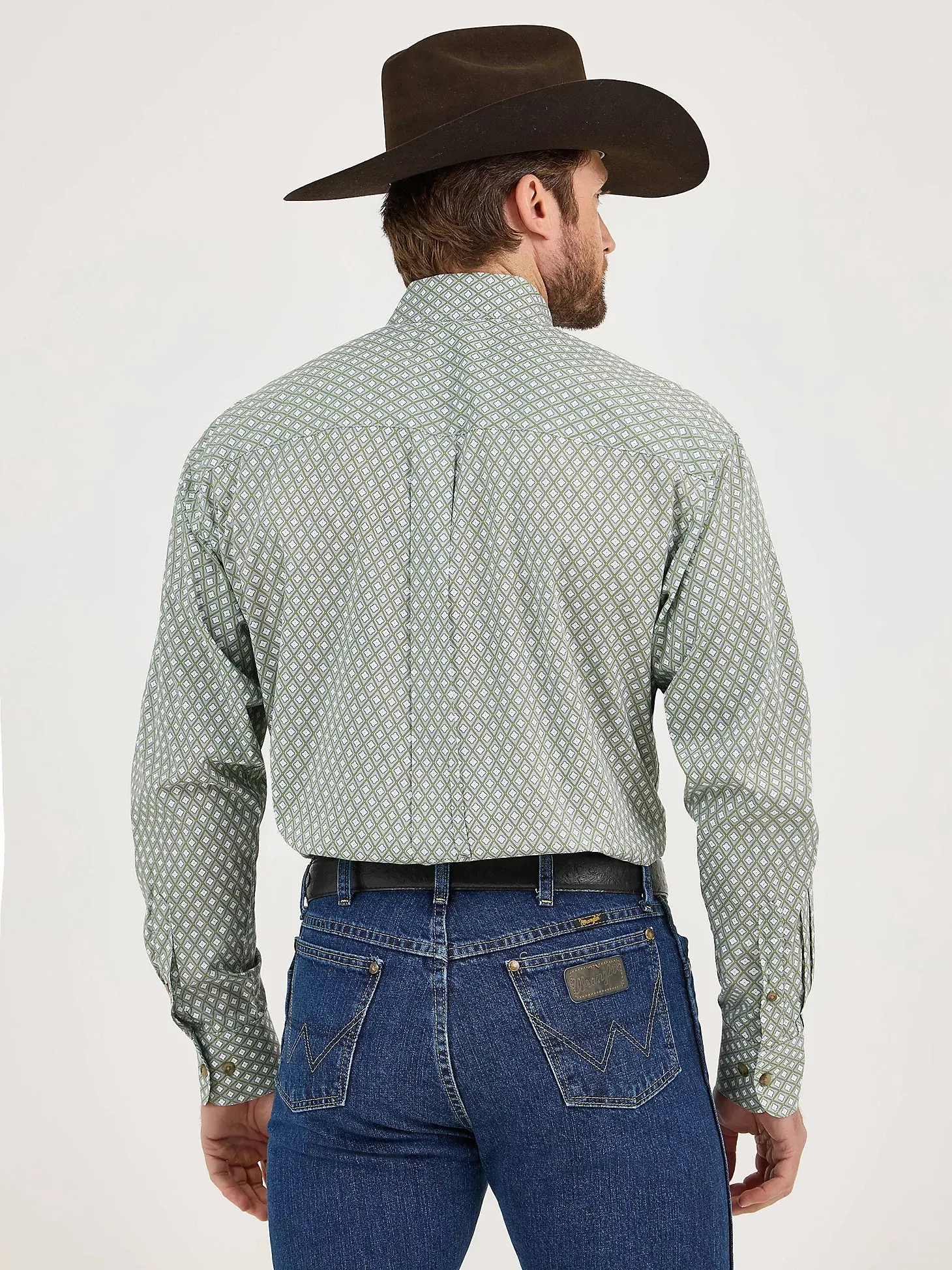 Wrangler Men's L/S George Strait Floral Geometric Button Down Shirt in Grassy Diamonds Lightweight Layer