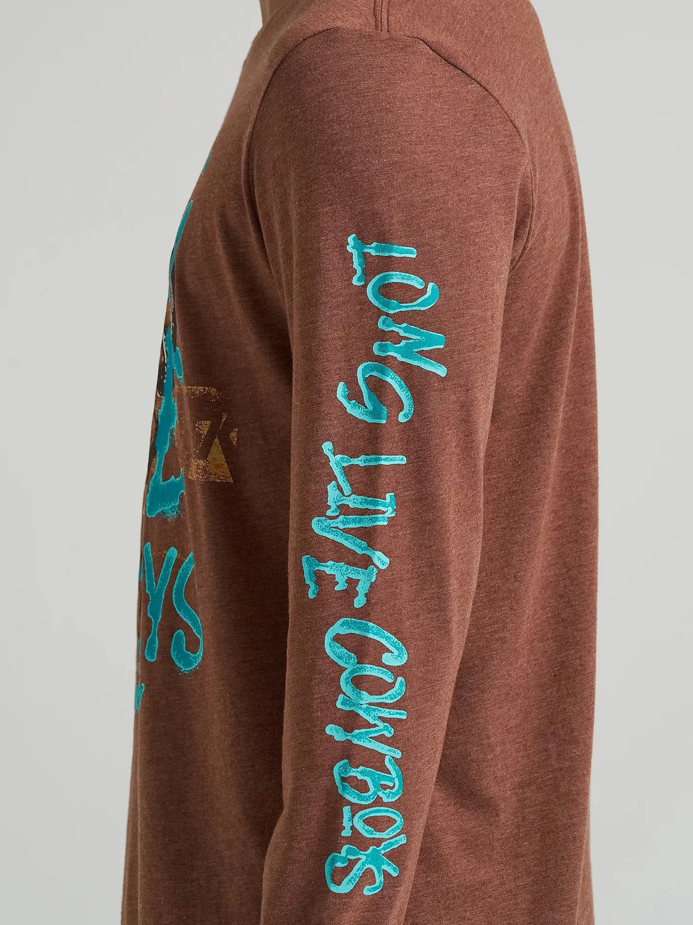 Breathable Essentials Comfy Layer Wear Wrangler Men's L/S Long Live Cowboys Front Graphic Tee in Cappuccino Heather
