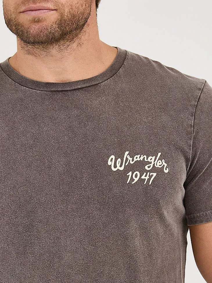 mix and match Wrangler Men's Mineral Wash Graphic Logo T-Shirt in Ganache