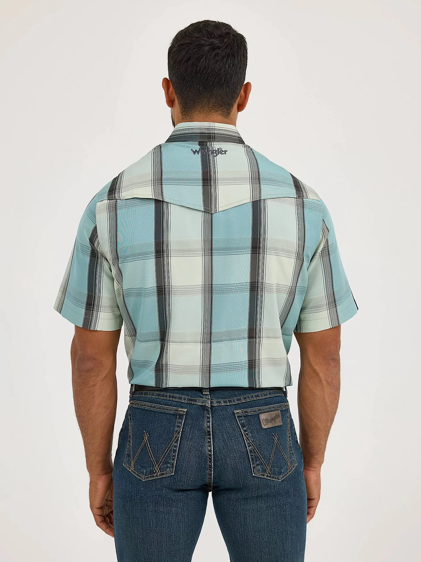 Wrangler Men's S/S Plaid Performance Western Snap Shirt in Cloudy Blues (Available in Tall Sizes) Timeless Comfort Wear Performance Fit