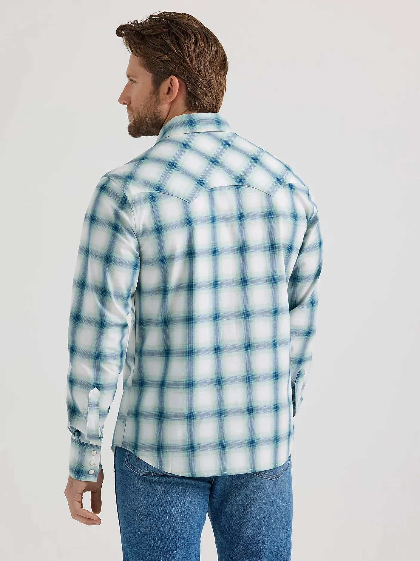 Street Comfort Versatile Design Wrangler Retro Men's L/S Sawtooth Pocket Plaid Western Snap Shirt in Teal Blur