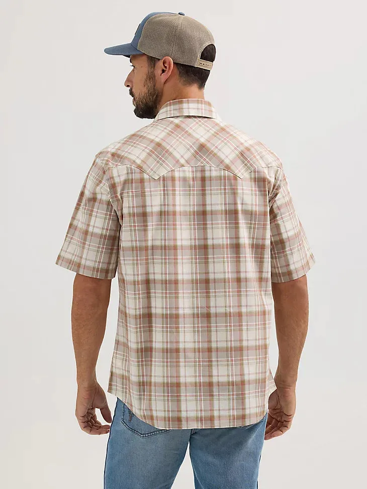 Daily Favorite Wrangler Retro Men's S/S Sawtooth Pocket Plaid Western Snap Shirt in Wheat Brown